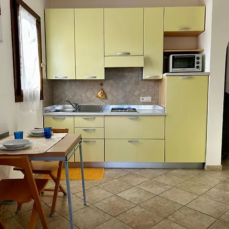 La Casetta Avorio Apartment *